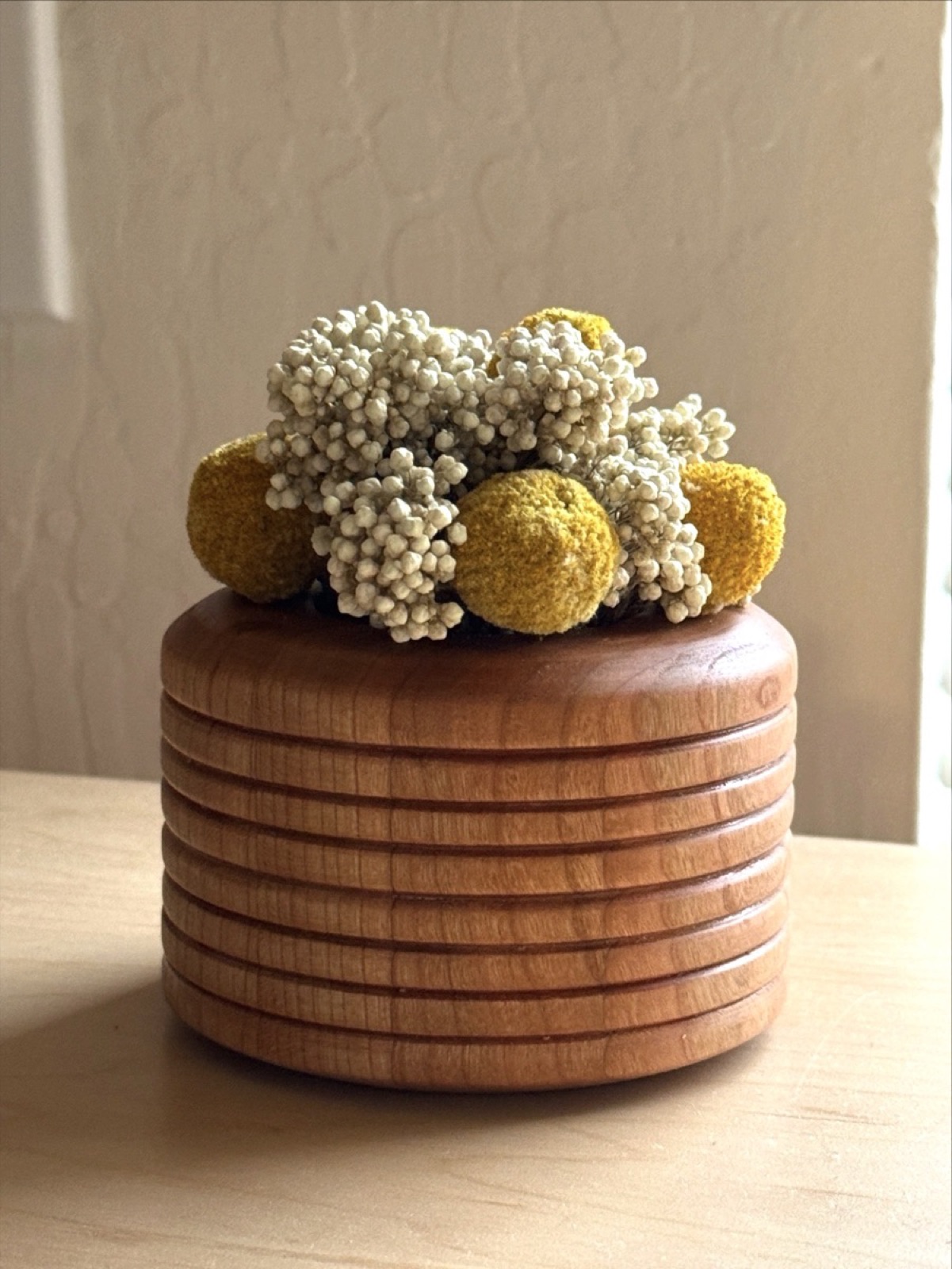 Vase with dried flowers